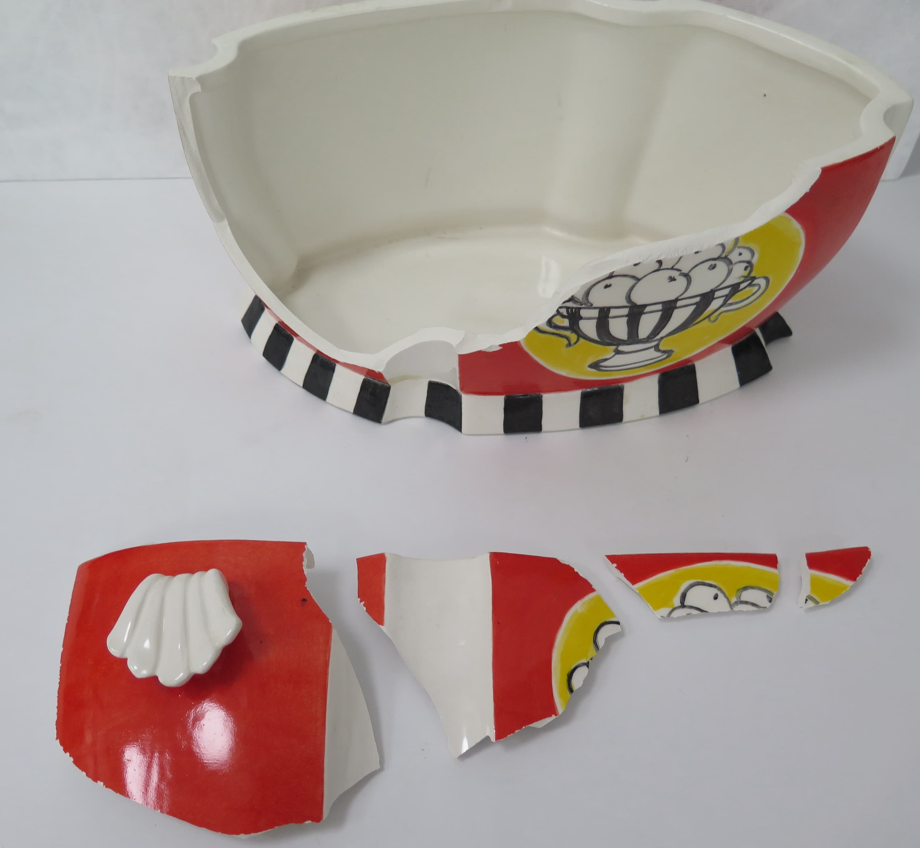 Corbeille de fruits avant restauration