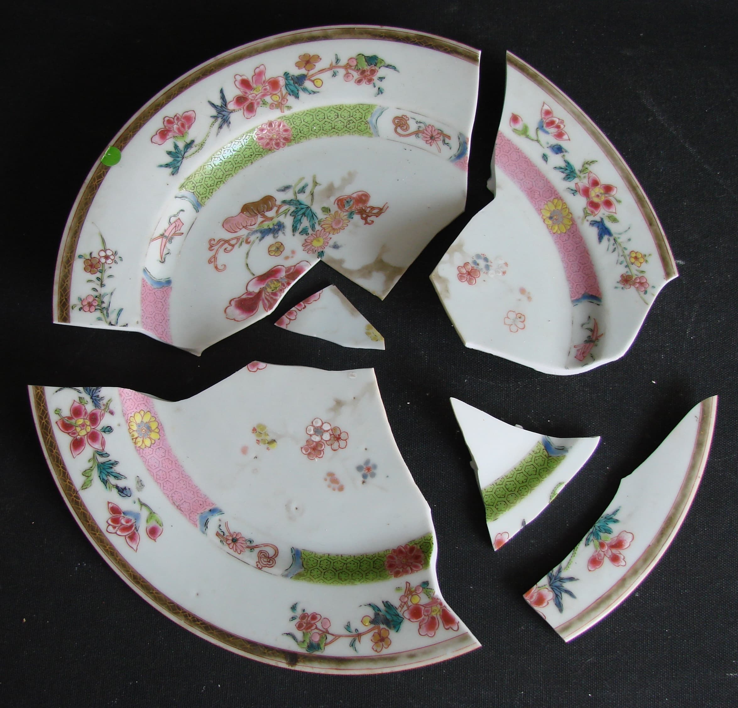 Assiette japonaise avant restauration