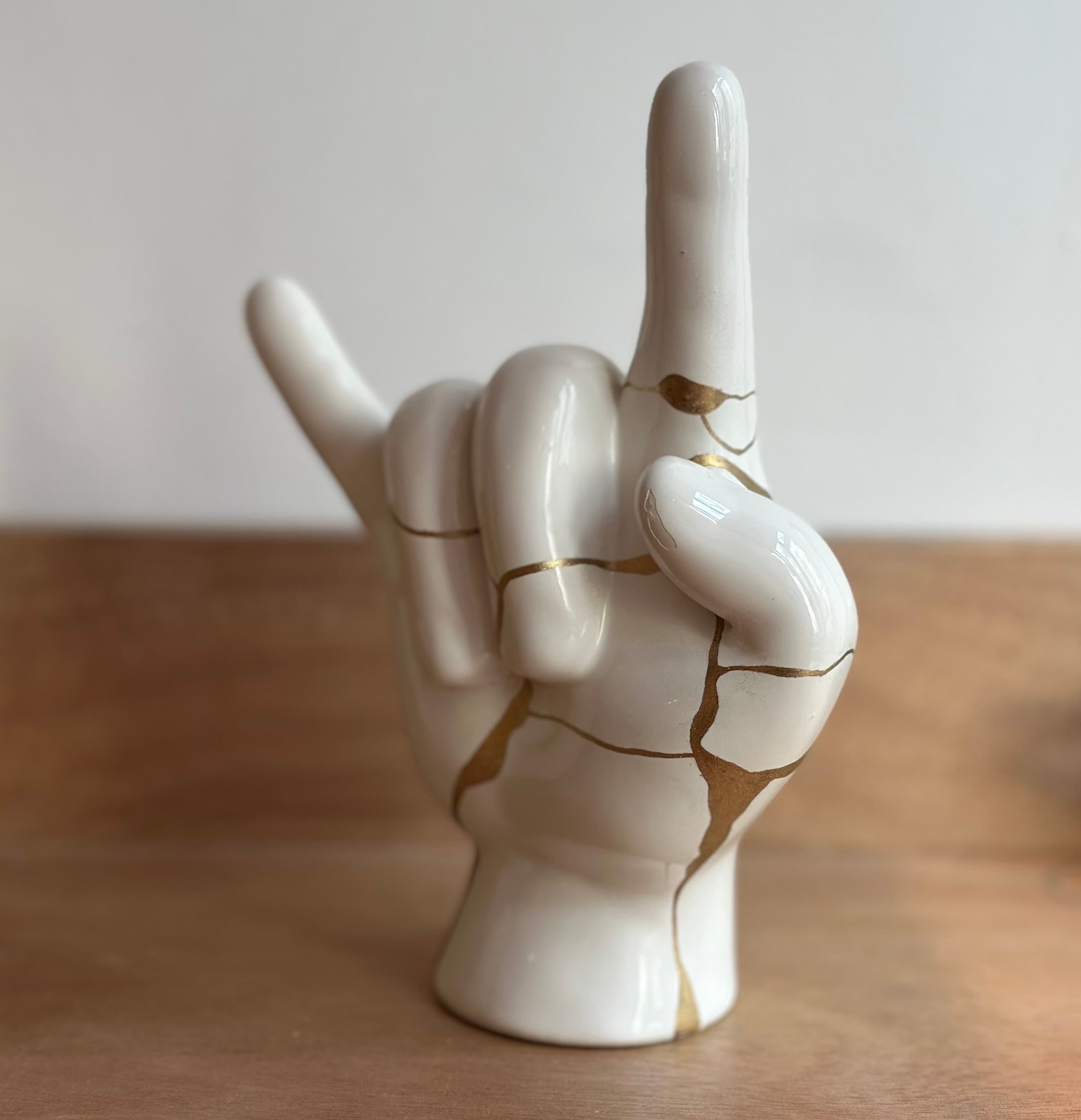 Pose de la poudre de bronze