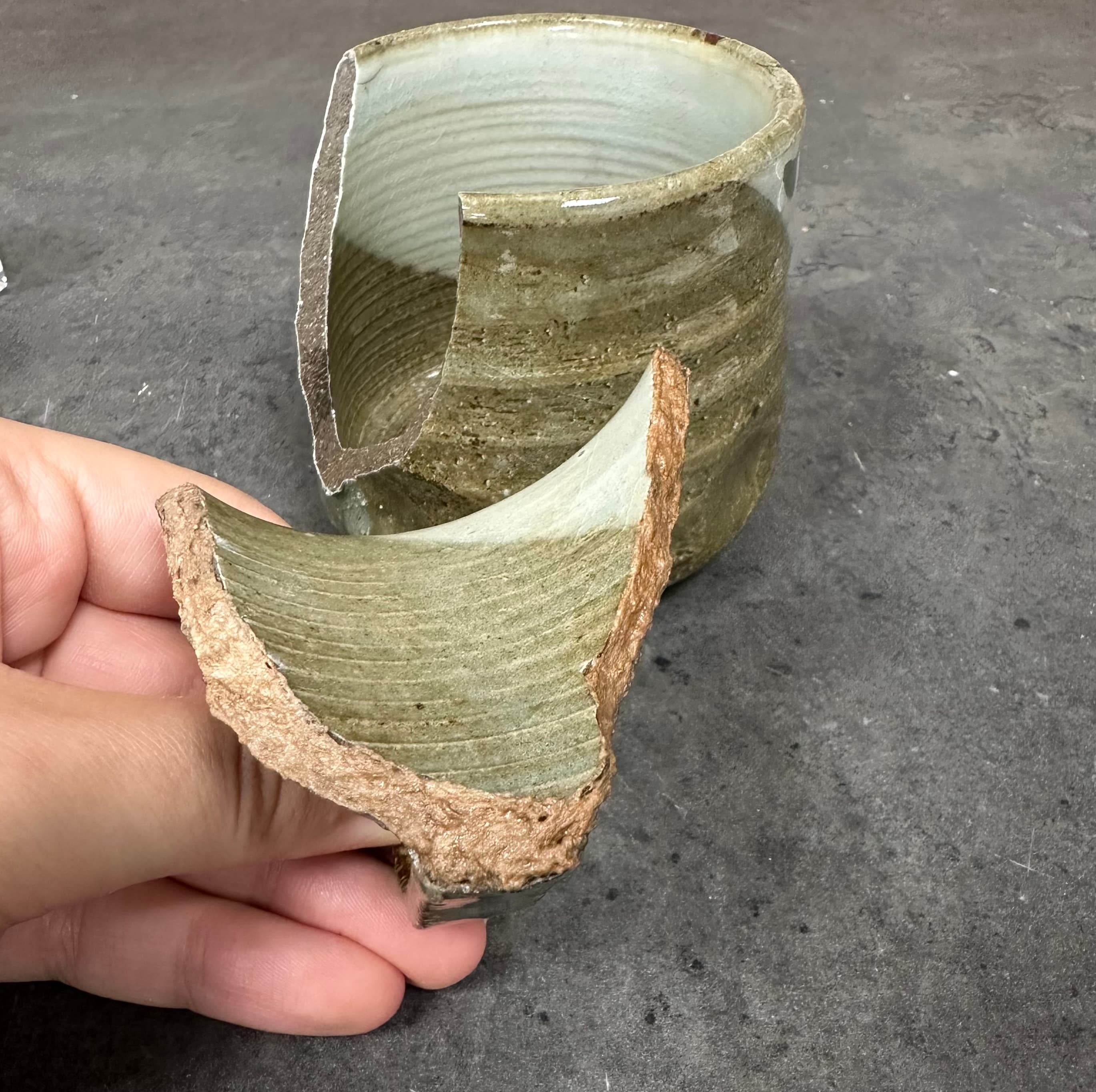 Tasse japonaise pendant restauration